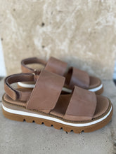 Soner Tan Leather - Django & Juliette