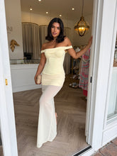 Gizelle Butter - Elle Zeitoune