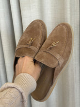 Lizzo Suede Shoes light choc - Django & Juliette