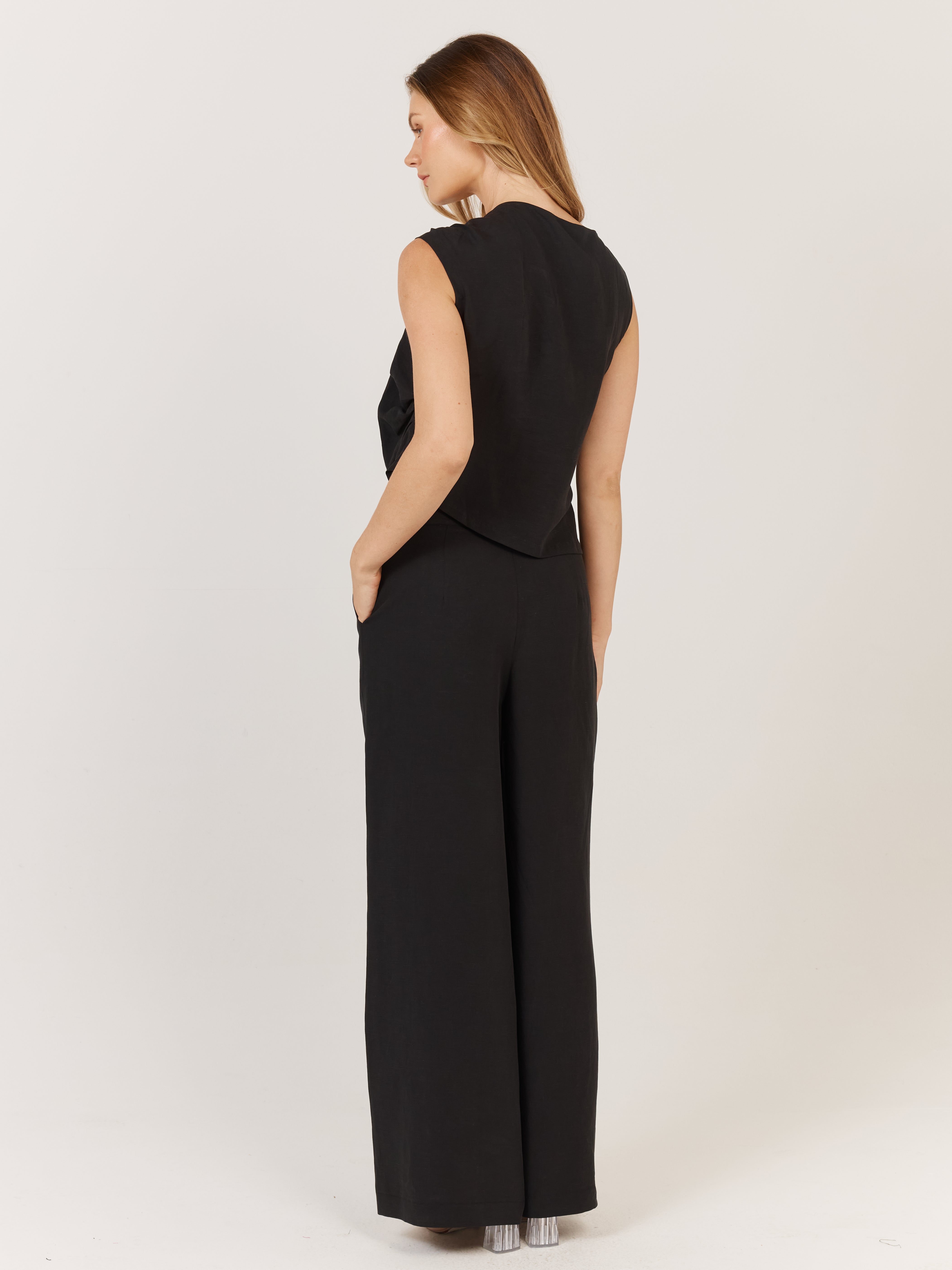 Sandara Top Black - Fate & Becker