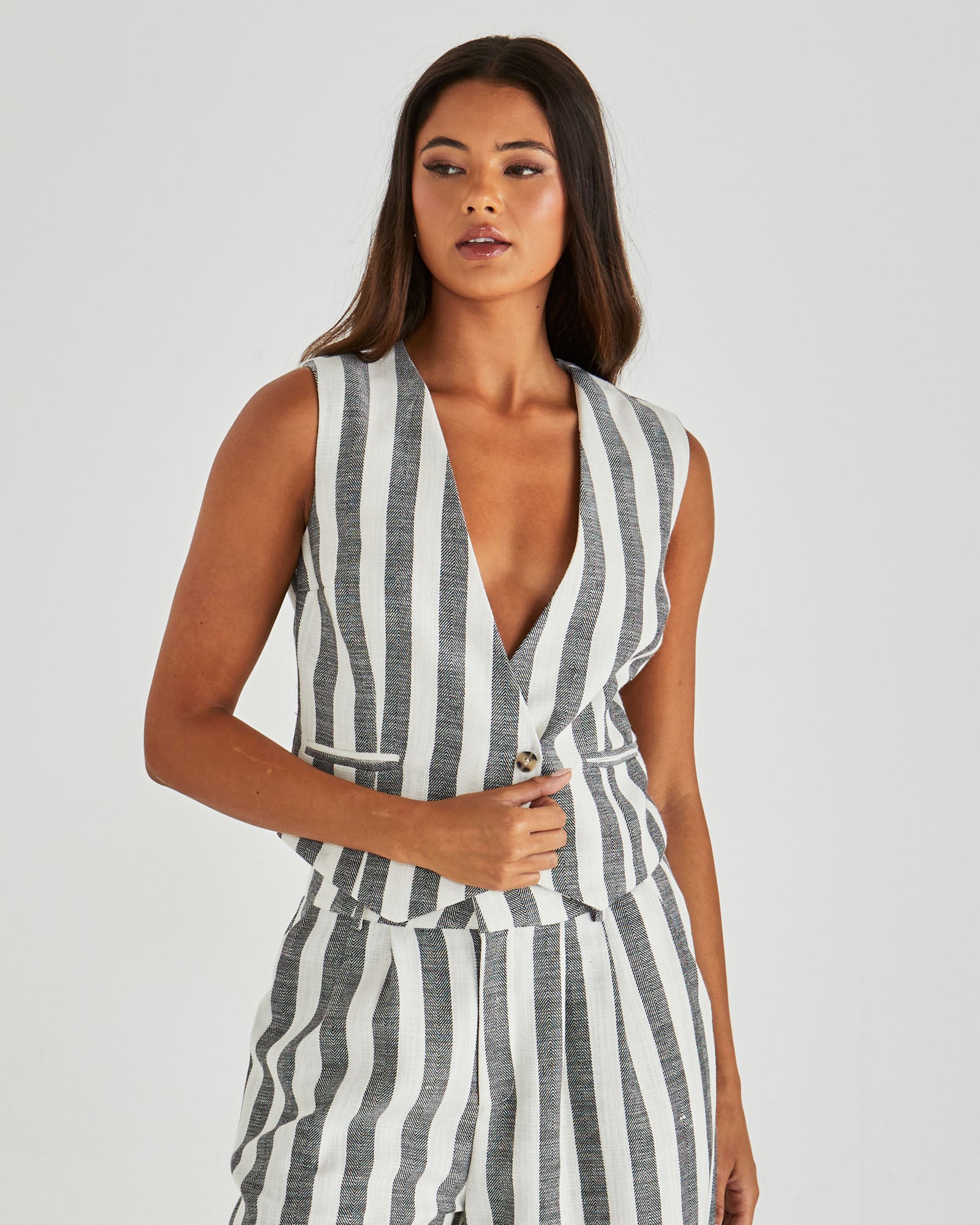 Nevada Vest - Sass