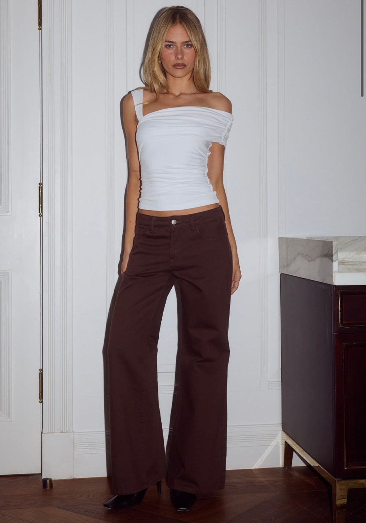 Zavi Straight Leg Jeans Chocolate - Runaway The Label