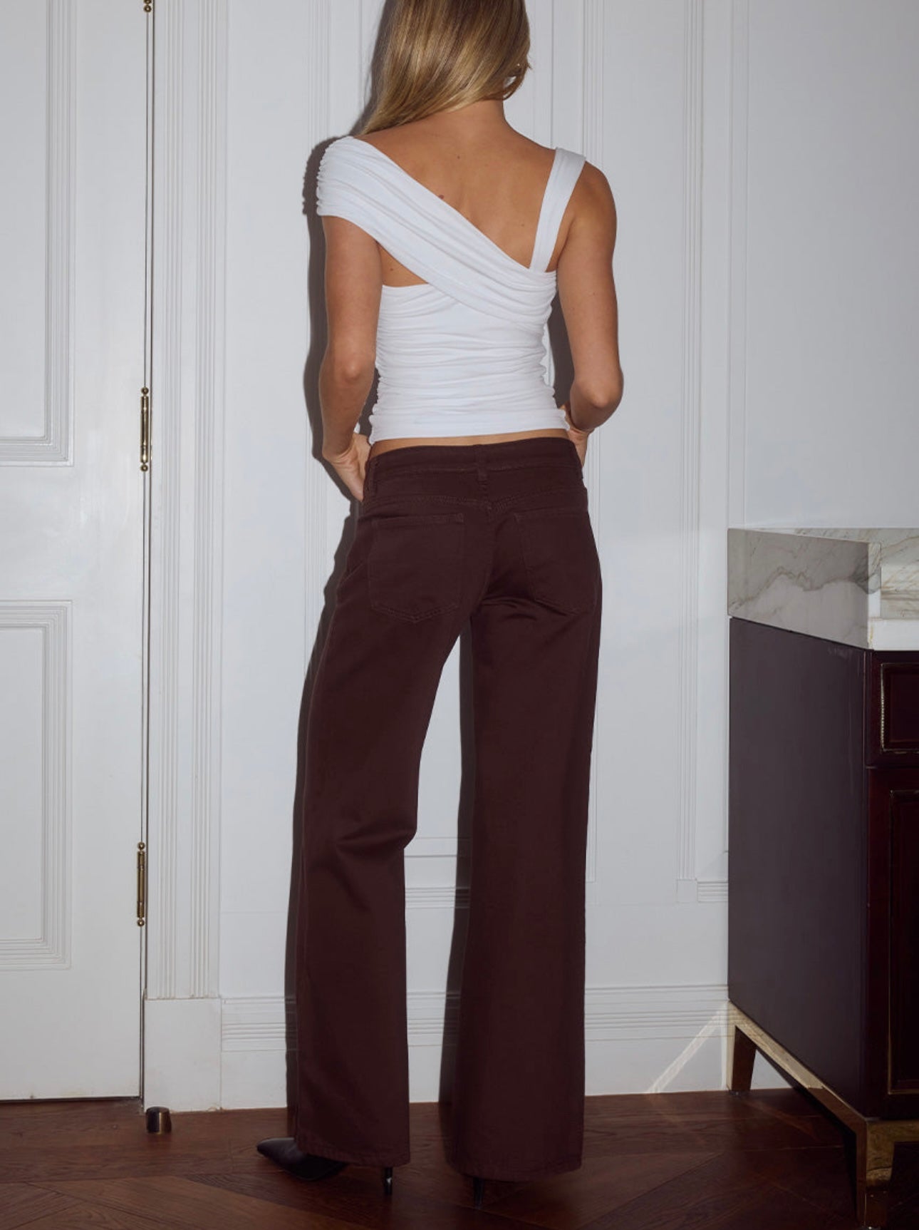 Zavi Straight Leg Jeans Chocolate - Runaway The Label