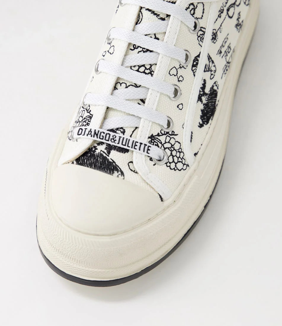 Genesiss Off White Black Print Fabric Shoes - Django & Juliette