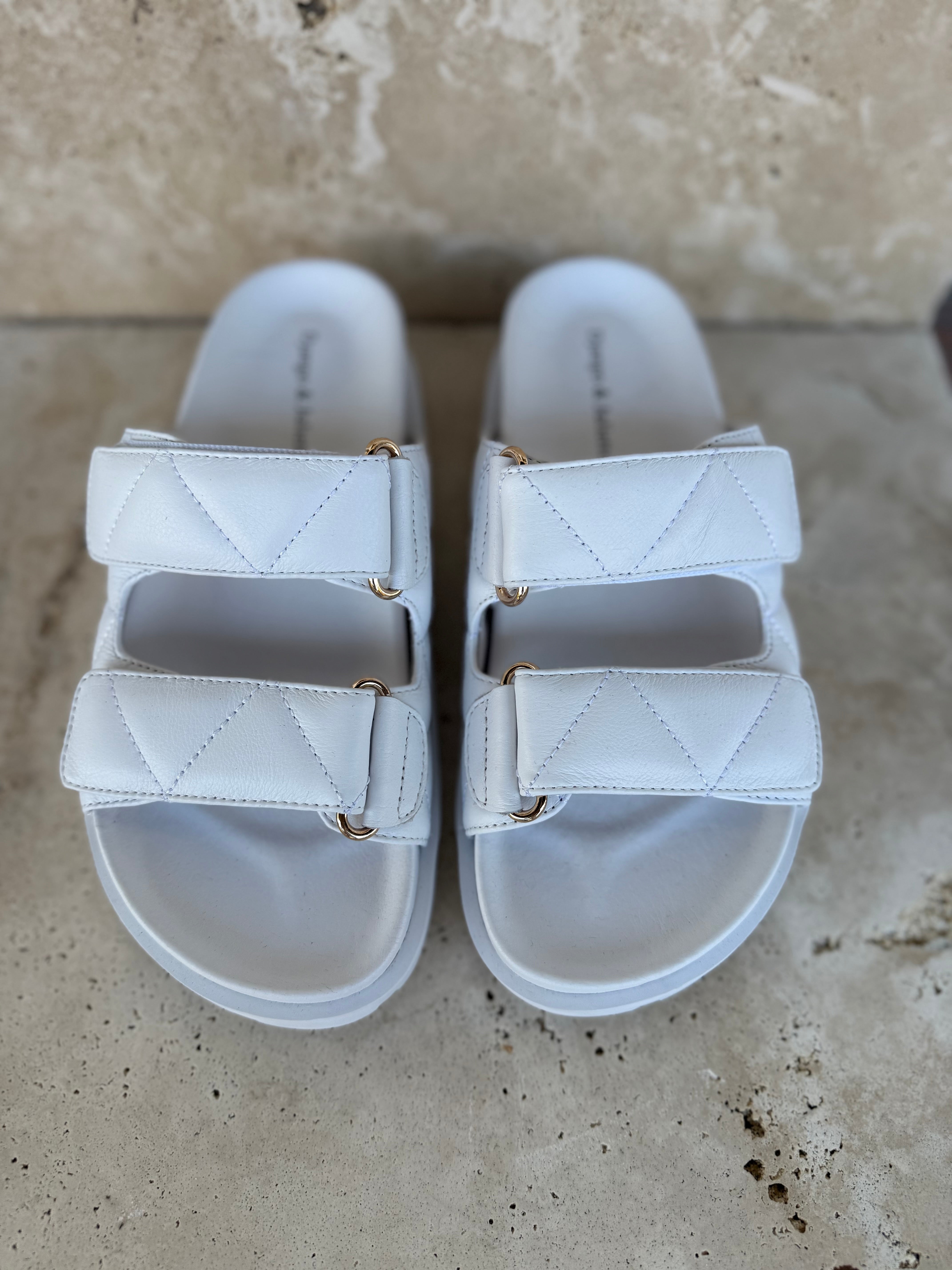 Urmi White Leather Shoes - Django & Juliette