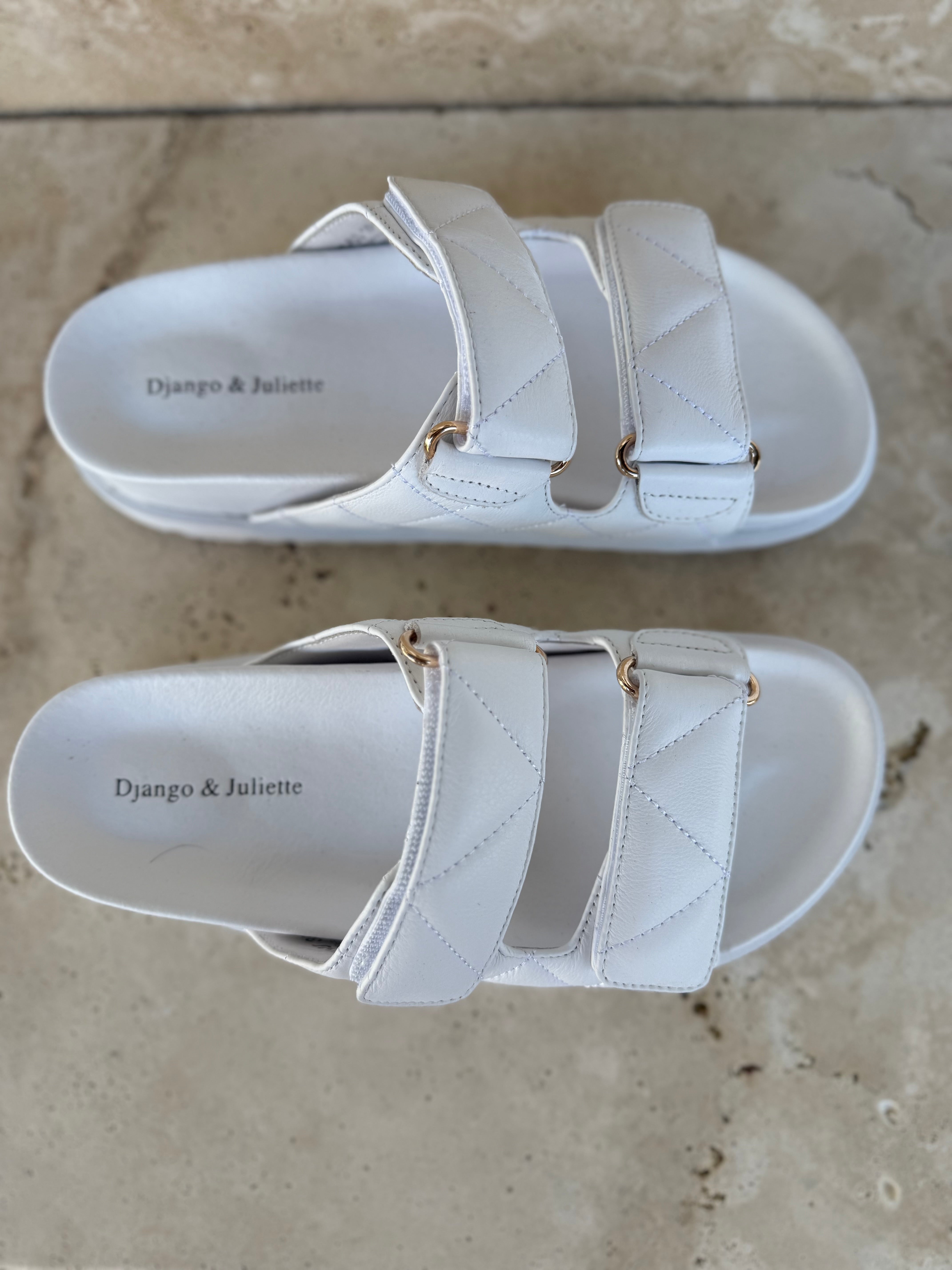 Urmi White Leather Shoes - Django & Juliette