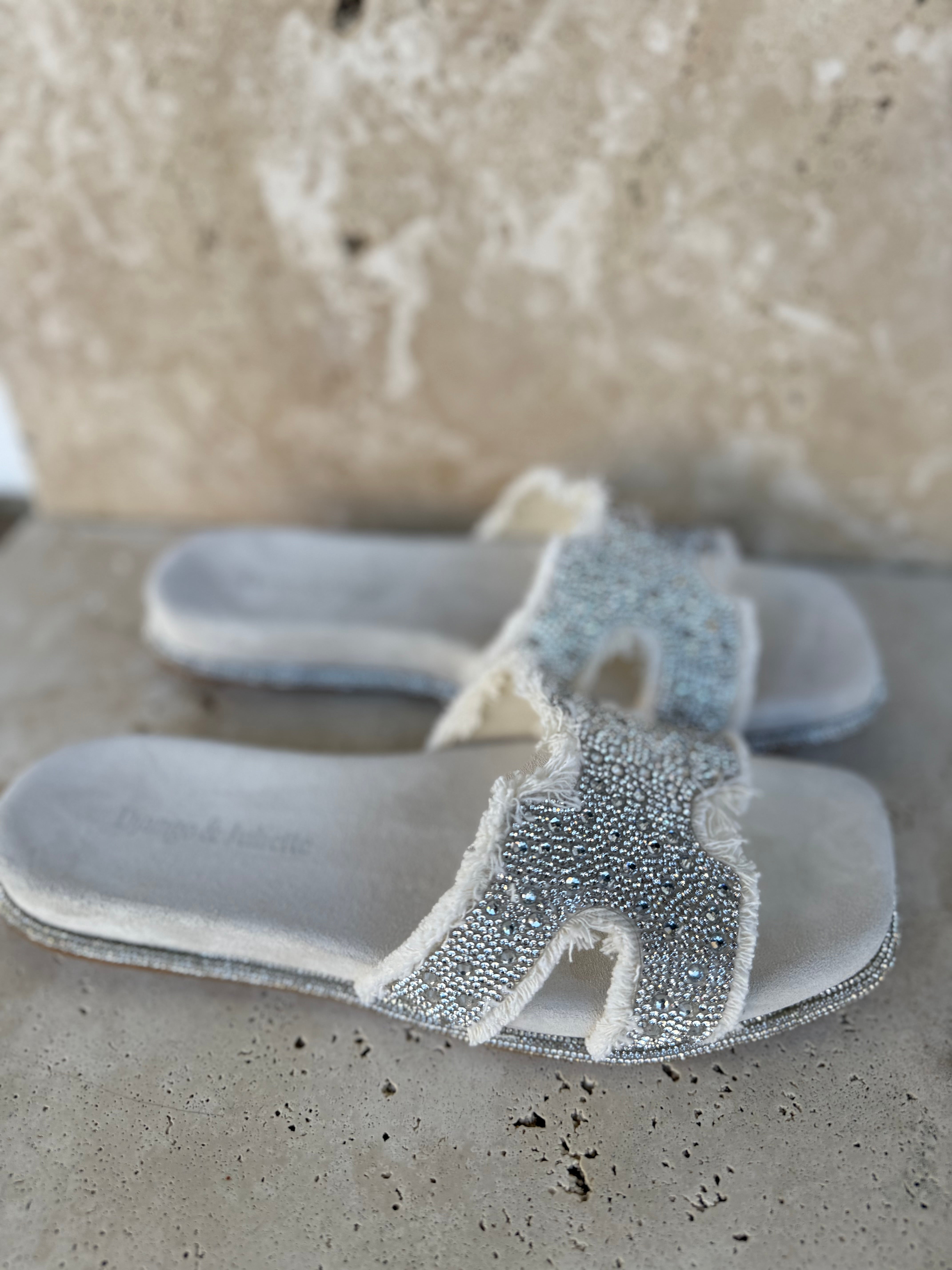 Yieras Fabric Slides - Django & Juliette